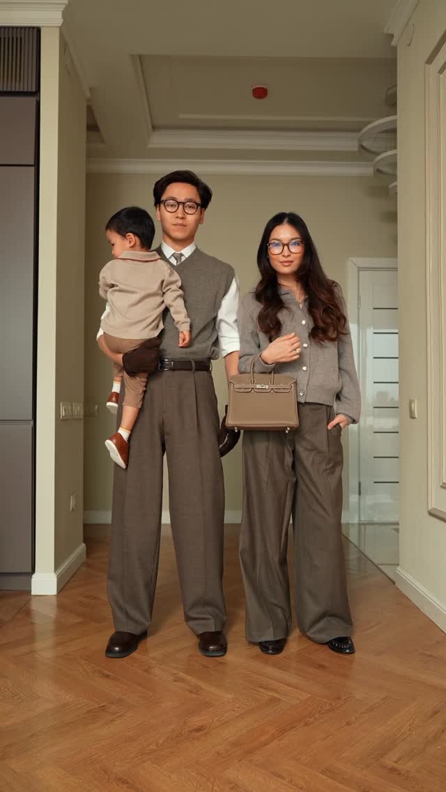 kbeklan 게시물 이미지: We disagree😮‍💨☝🏻
Which outfit do you like the...