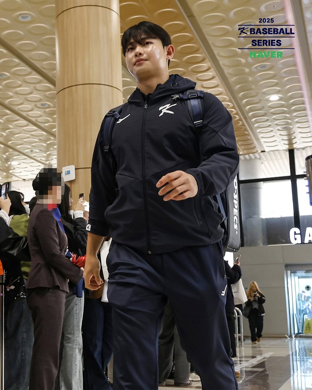 Photo by ⚾ KBO ⚾ on November 12, 2025. May be an image of one or more people and text that says '2025 BASEBALL SERIES NAVER 爱 o 1 GA'.