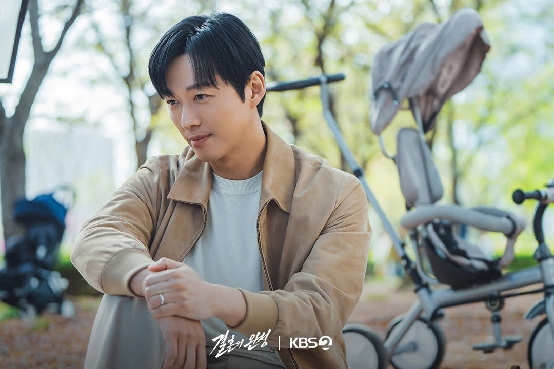 kbsdrama 게시물 이미지: [#결혼의완성] [📸] 

행복했던 과거부터 숨겨진 진실까지
놓치면 안 될 미스터리...