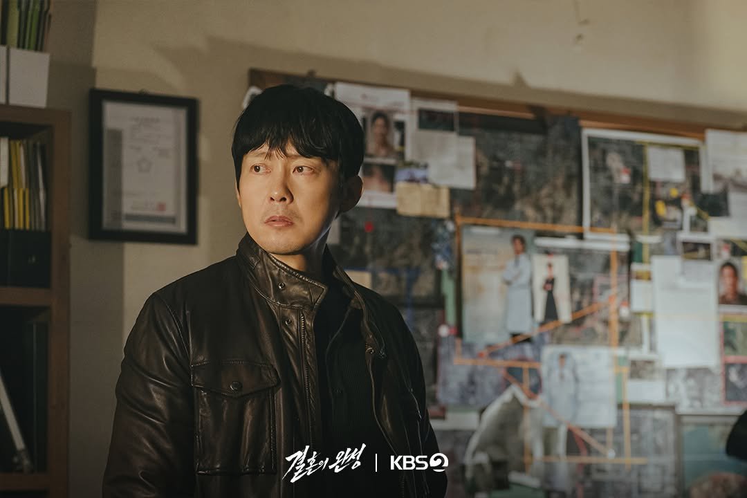kbsdrama 게시물 이미지: [#결혼의완성] [📸] 

범상치 않은 분위기의 전직 형사 이수형
남궁민의 운명을...