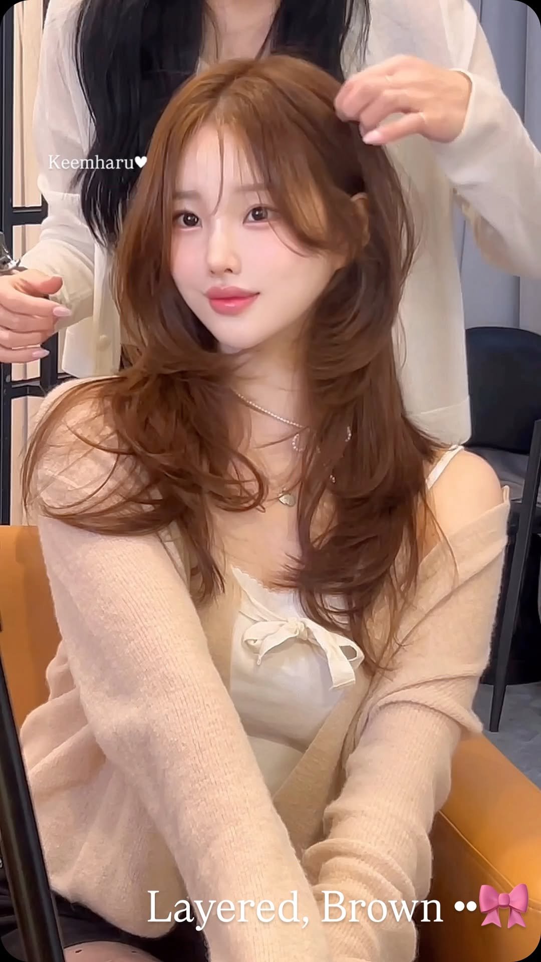 keemharu 게시물 이미지: 청순한 소녀미 가득 ••하이레이어드펌, 브라운 💕💗

#요닝김하루 

긴 머리에...