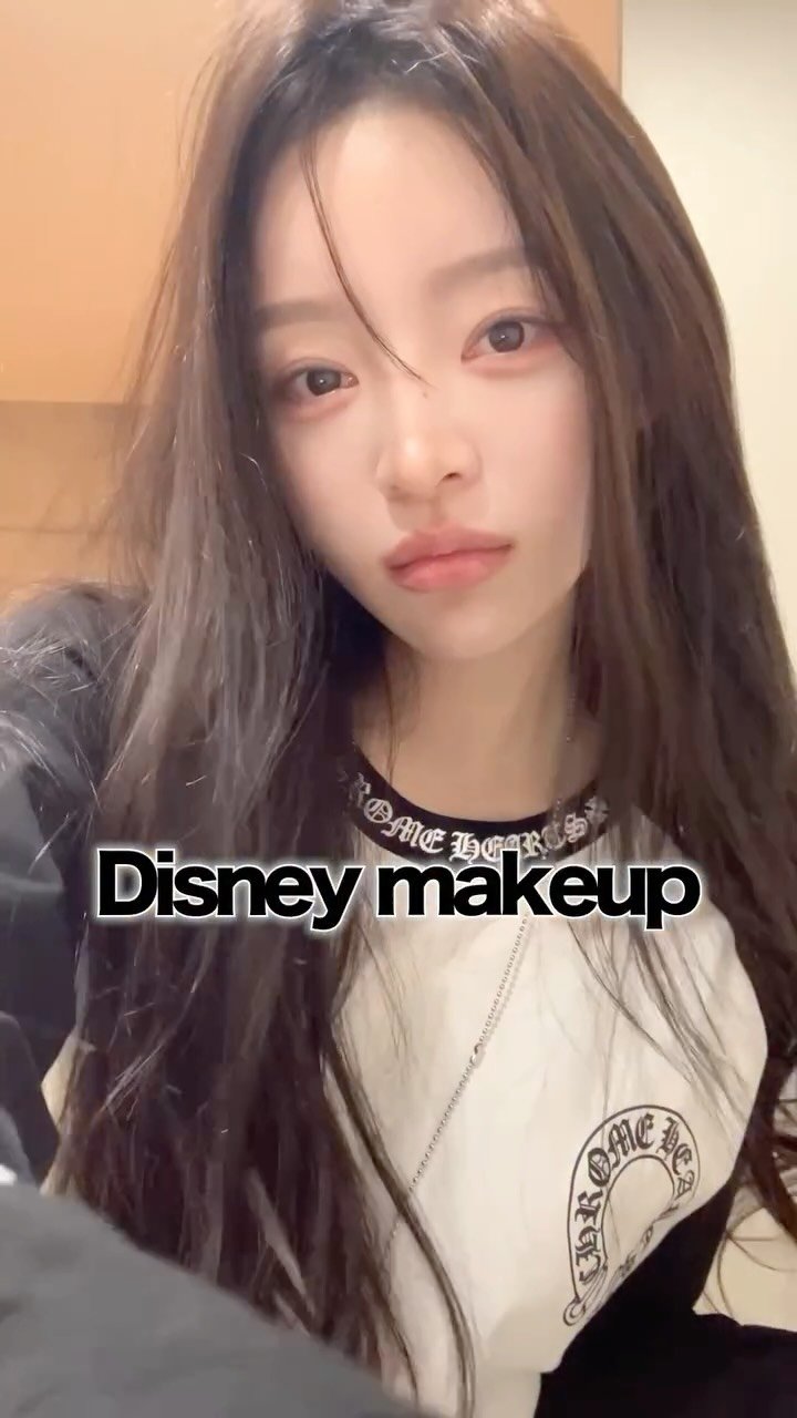 kend__v 게시물 이미지: Disney makeup🤍