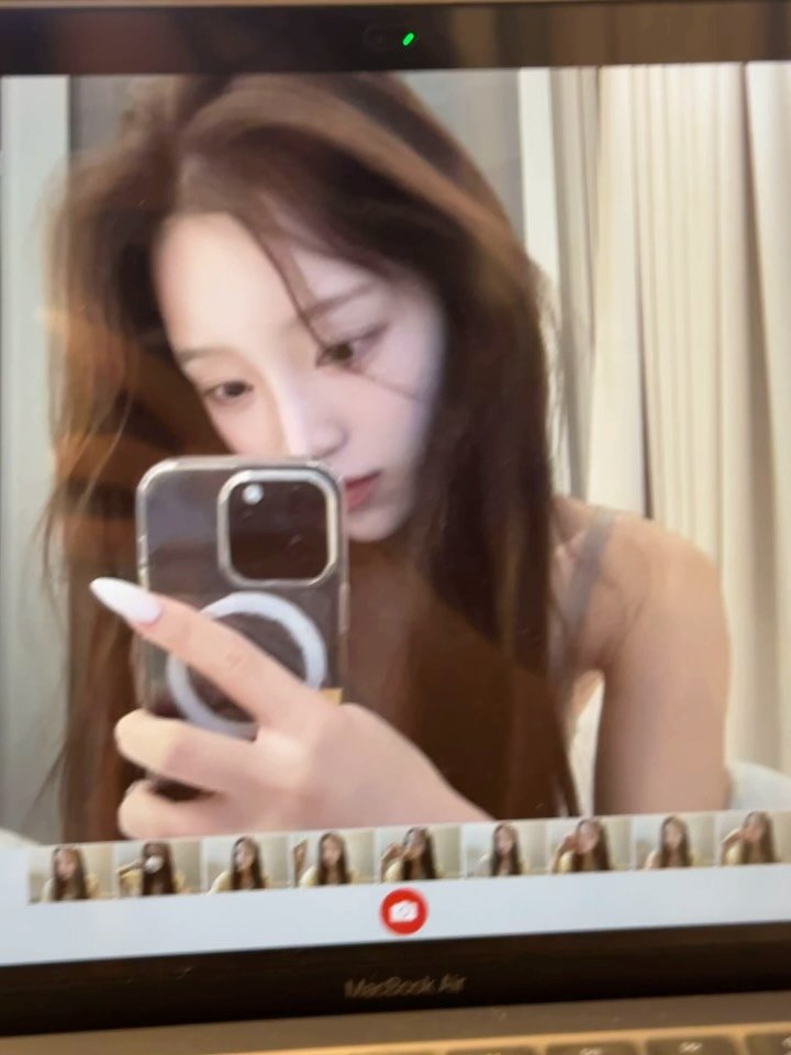 kend__v 게시물 이미지: 👻