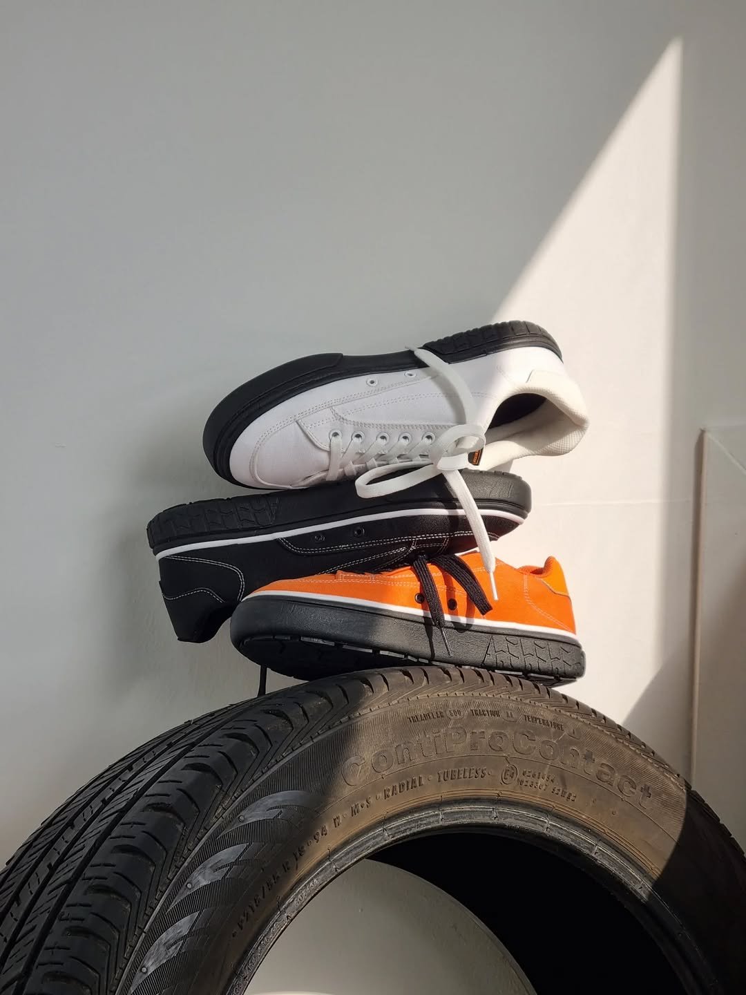 Photo shared by 컬프 비하인드 | 신발브랜드 사장놈의 이야기 on April 15, 2025 tagging @kerf.co.kr.