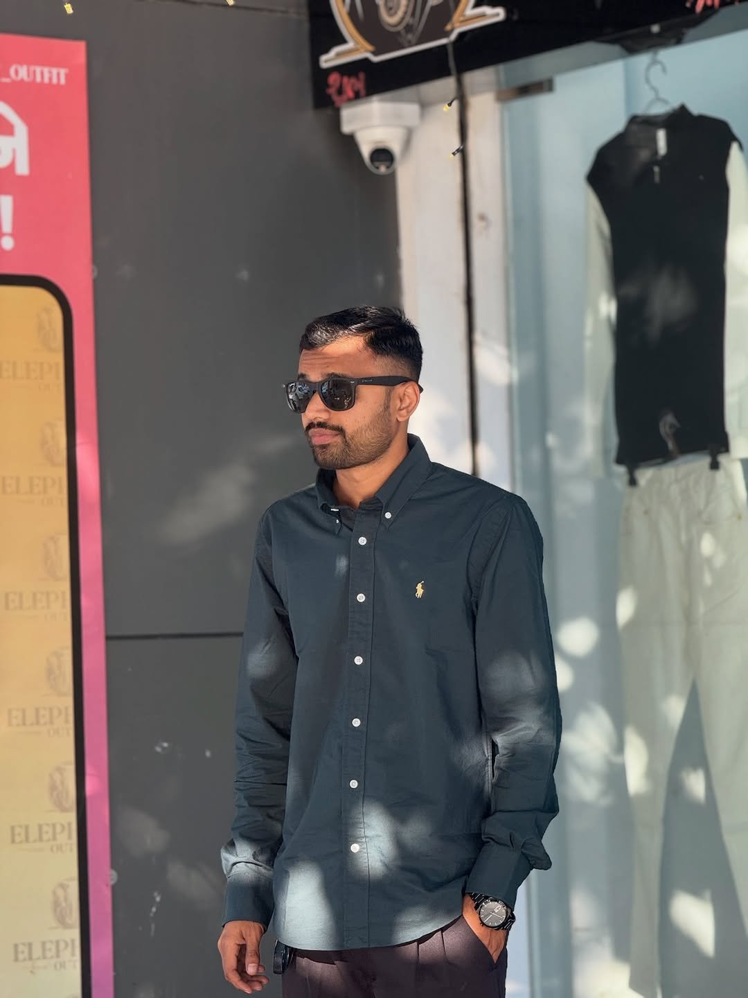 Photo shared by Bhatiya Kesur on December 15, 2025 tagging @elephant_outfit. May be an image of one or more people, beard, people standing, eyewear, wingtip shoes, jacket and text that says 'OUTFIT LEP ELEPI ELEPI ELEPI ELEPI ELEPI'.