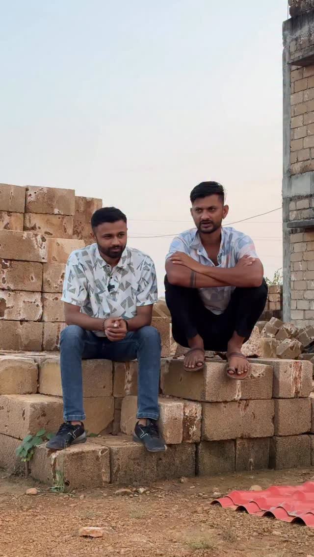 kesur_king 게시물 이미지: હાલો ભાઈ હાલો ગાયત્રી મોબાઇલ વર્લ્ડ માં તમારા...