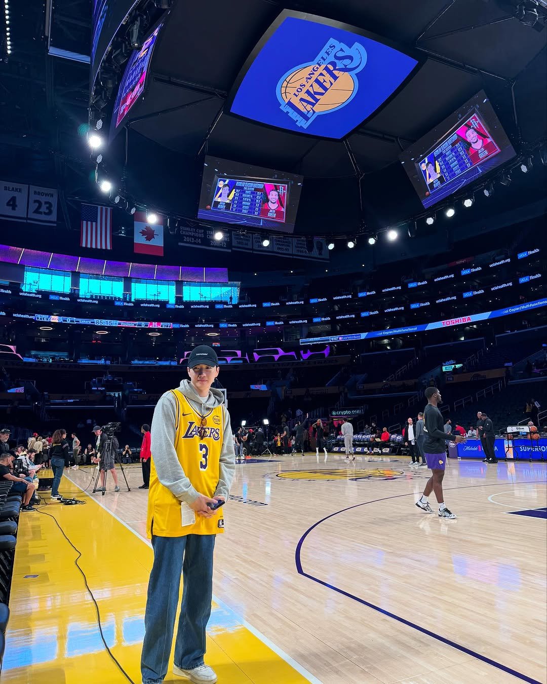 Photo shared by 강훈 on April 14, 2025 tagging @bibigo.kr.