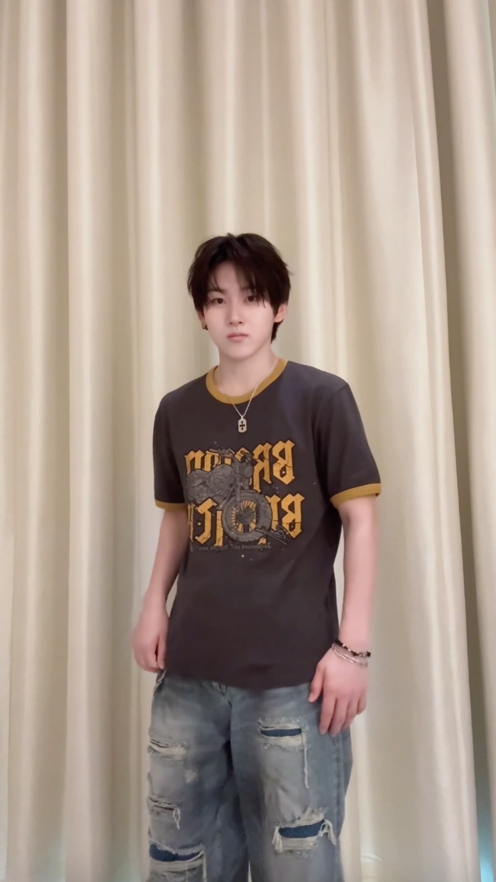 kickflip_jype 게시물 이미지: ɢᴇᴛᴛʏ ᴜᴘ ɢᴇᴛᴛʏ ᴜᴘ 

#계훈 #Kyehoon
#KickFlip #킥플립