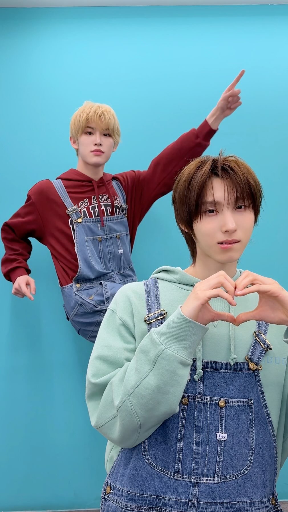 kickflip_jype 게시물 이미지: T̊̈e̊̈l̊̈l̊̈m̊̈e̊̈

#Juwang #Minje
#킥플립 #KickFlip