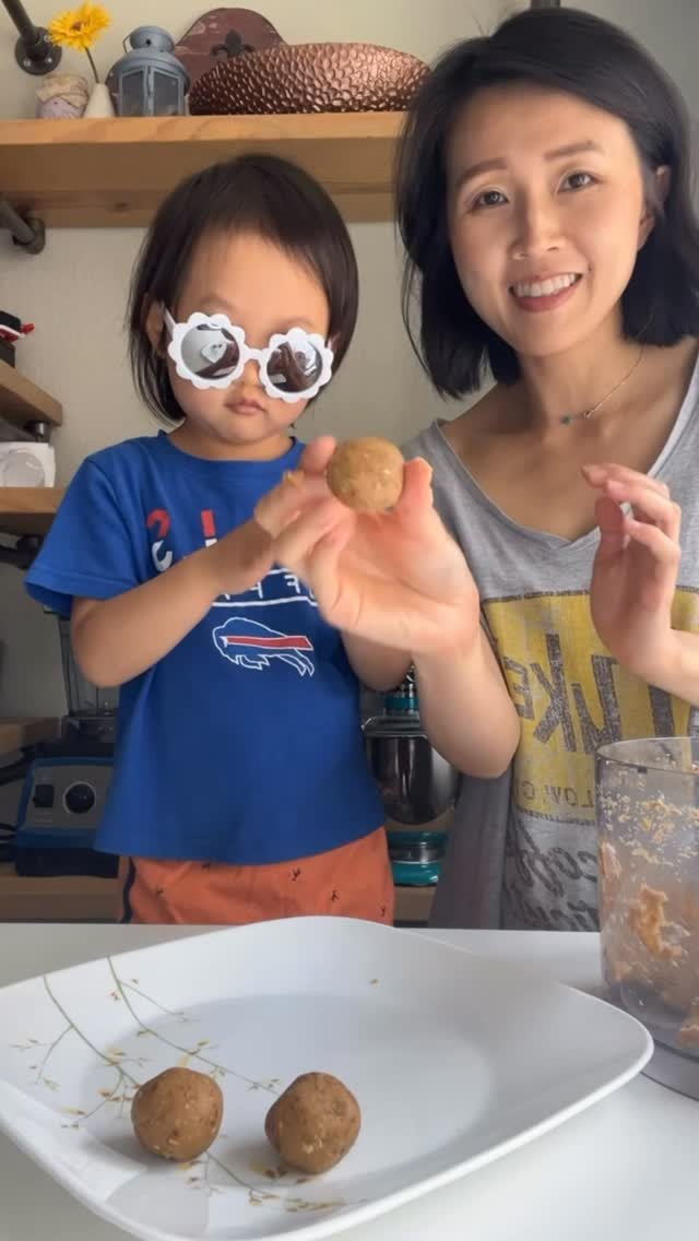 kidfriendly.meals 게시물 이미지: Our kids want something sweet 🍪 🍫 🍰 …so let‘s...
