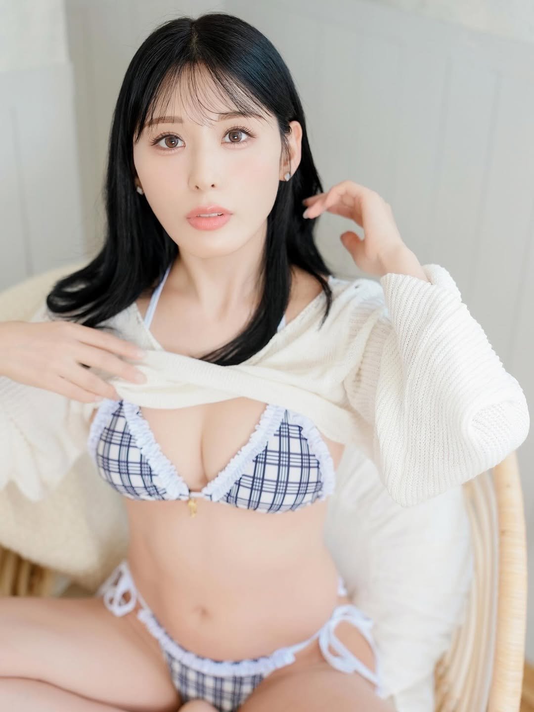 Photo by 金松季歩(Kanematsu Kiho) on December 12, 2025. May be an image of bra and text.