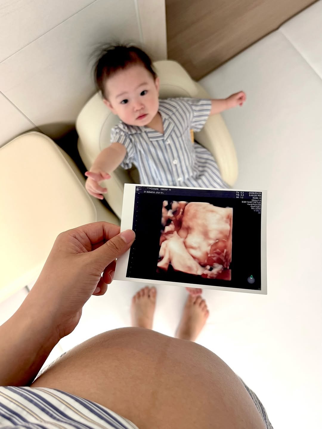 kiiimansu 게시물 이미지: D-80 대박아 우린 널 기다리고 있다! 🤰🏻👶🏻👨🏻‍🍼
#입체초음파 3시간동안...