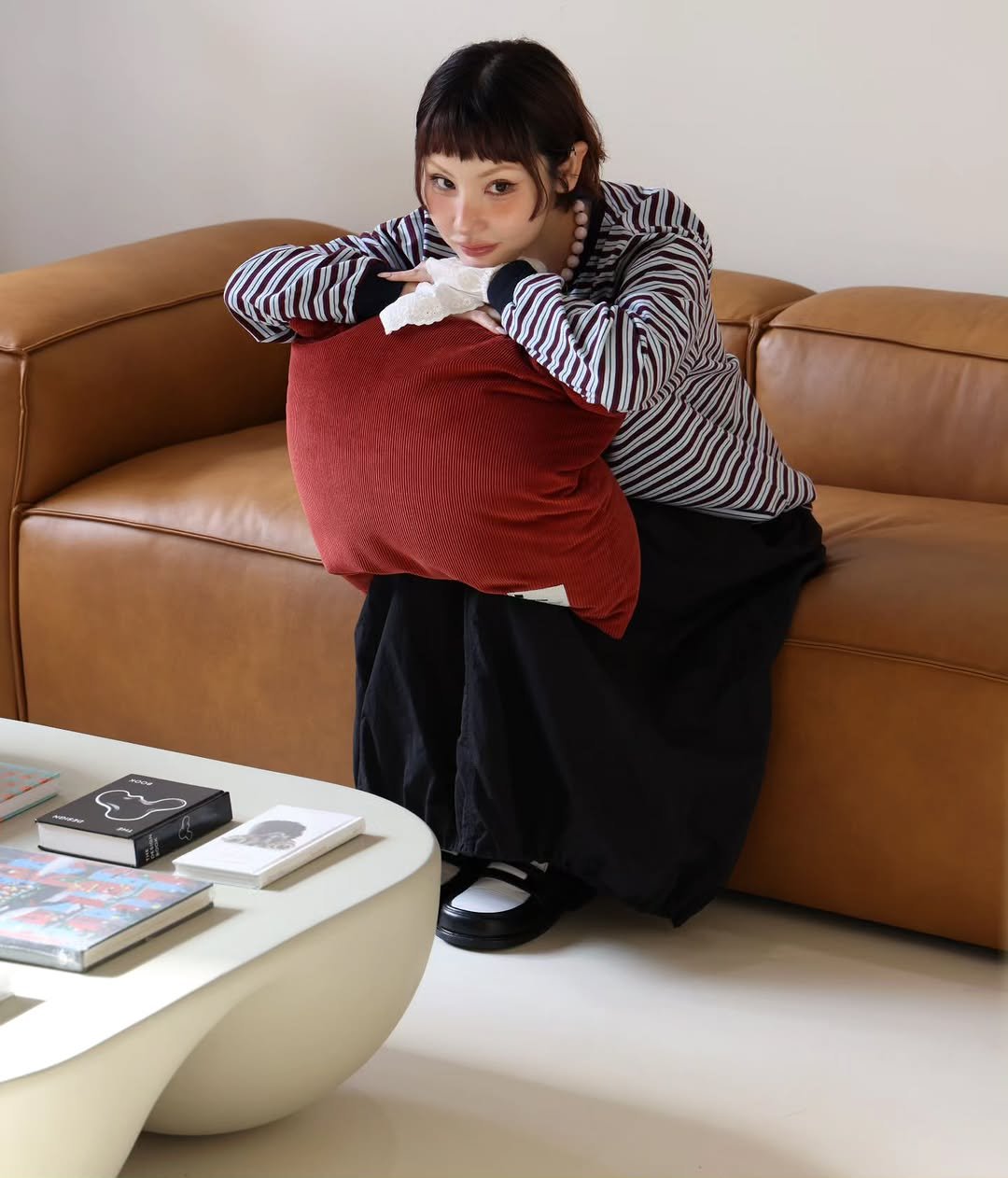 Photo by kikodesign on February 01, 2026. May be an image of beanbag chair, chaise lounge and text.