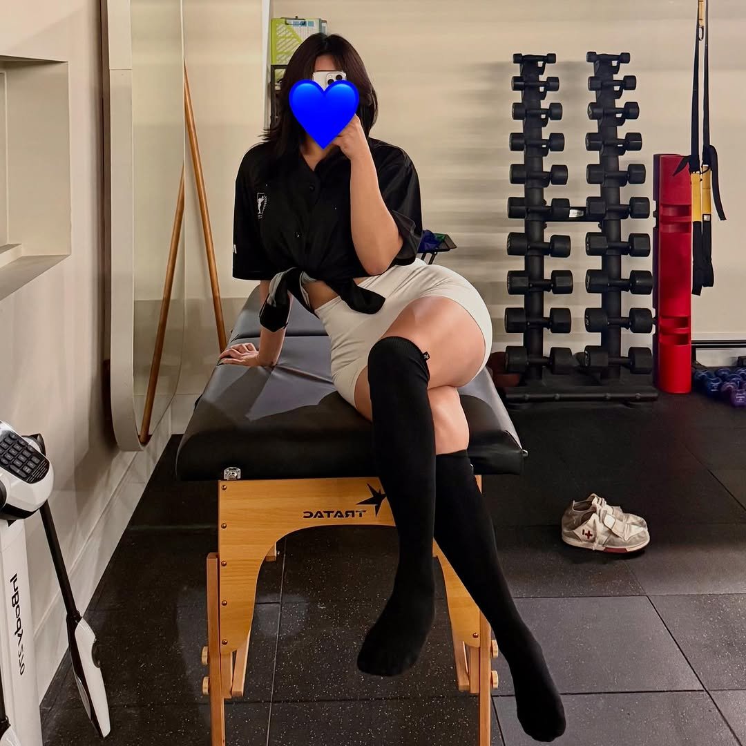 kim.ami_workout 게시물 이미지: 닭가슴살 5개 먹은 날..

#오운완 #ㅇㅇㅇ #운동 #운동소통 #운동하는여자...
