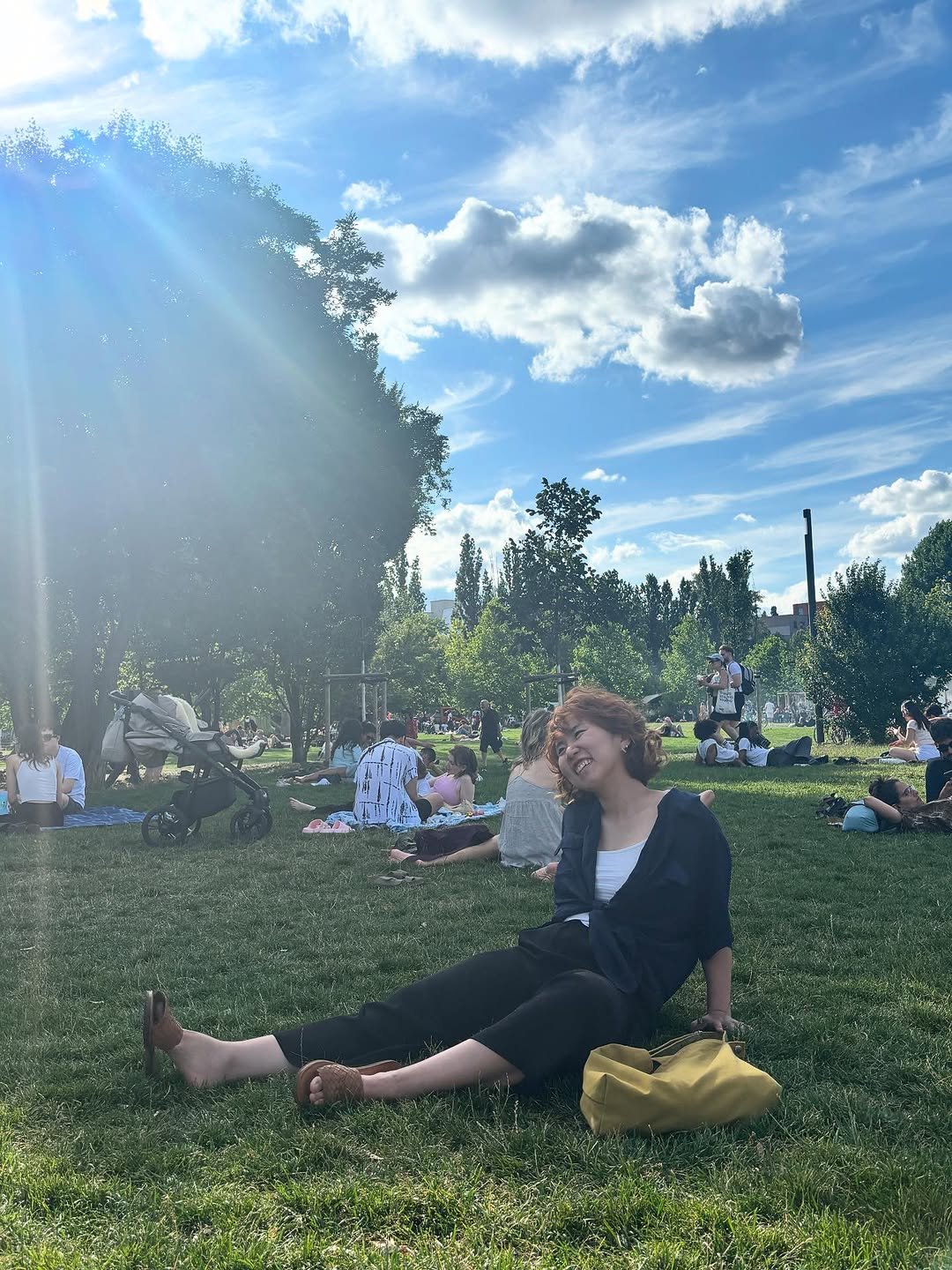 Photo by 지원 Jiwon • 만화가 on July 08, 2025. May be an image of park and picnic.