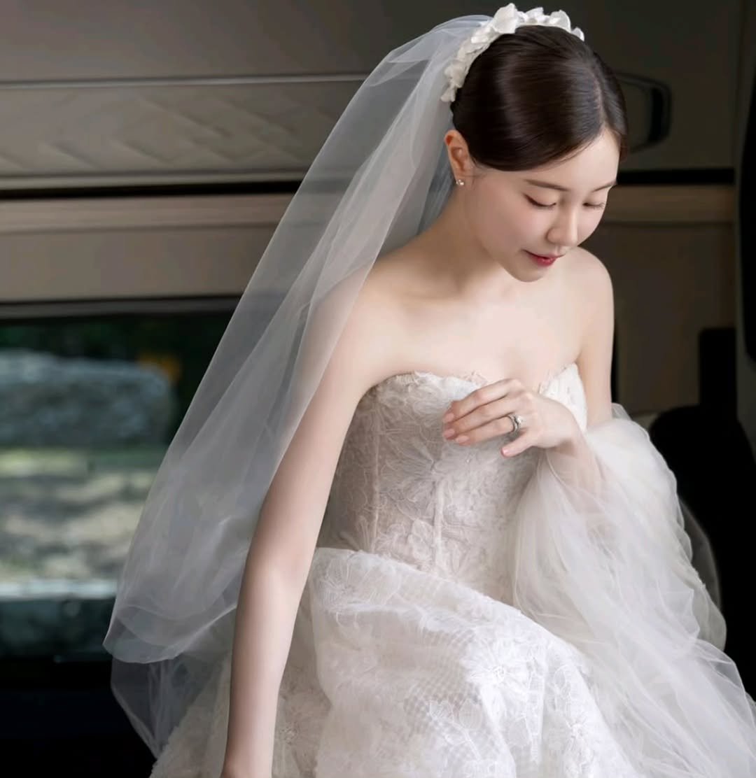 kimchungkyung_hairface 게시물 이미지: -

#리그램 - @51ly_wedding by...