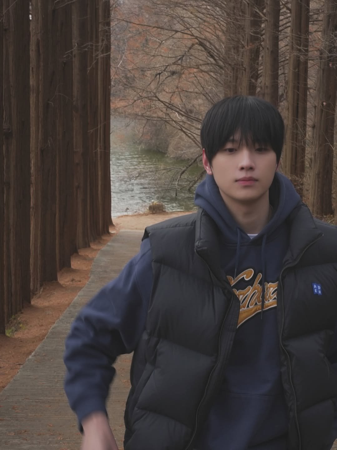 Photo by 김창민 (94.06.08) on December 08, 2025.