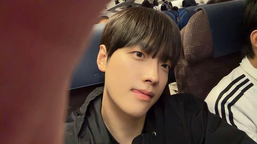 Photo by 김창민 (94.06.08) on October 16, 2025. May be an image of text.