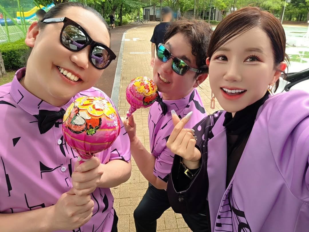 Photo shared by 김다나 on June 25, 2025 tagging @kim.okjoo, @kimdana1104, and @bonggeun.jo. May be an image of 3 people, ice cream and text.