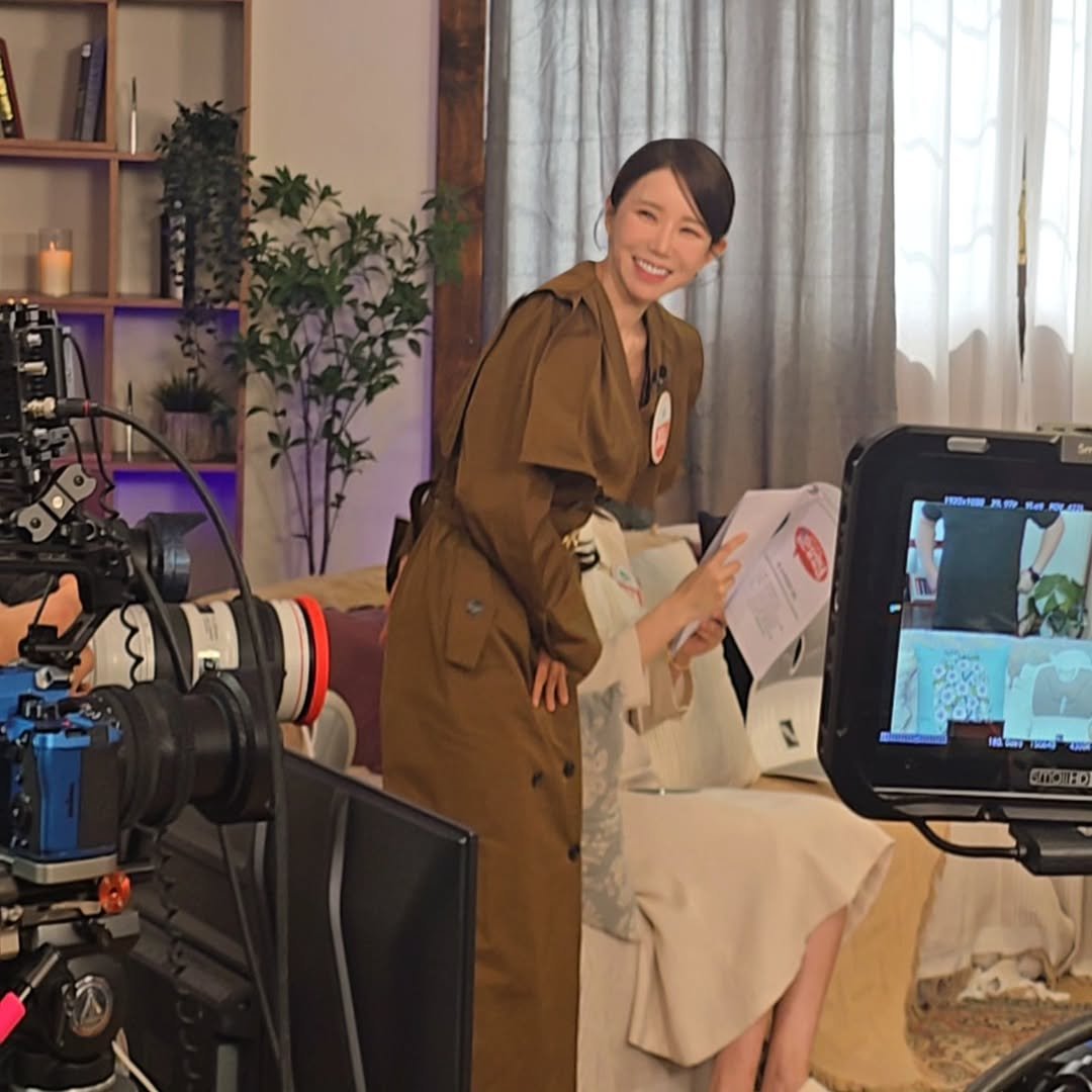 Photo by 김다나 on October 28, 2025. May be an image of camera and text.