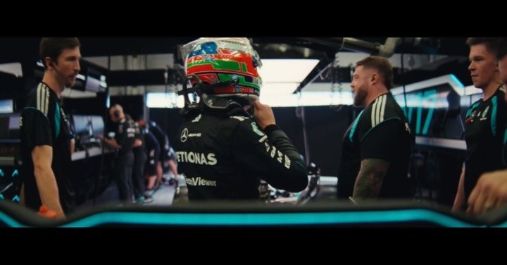 kimi.antonelli 게시물 이미지: Frames from Bahrain testing ✌🏻 🇧🇭 
.
Happy...