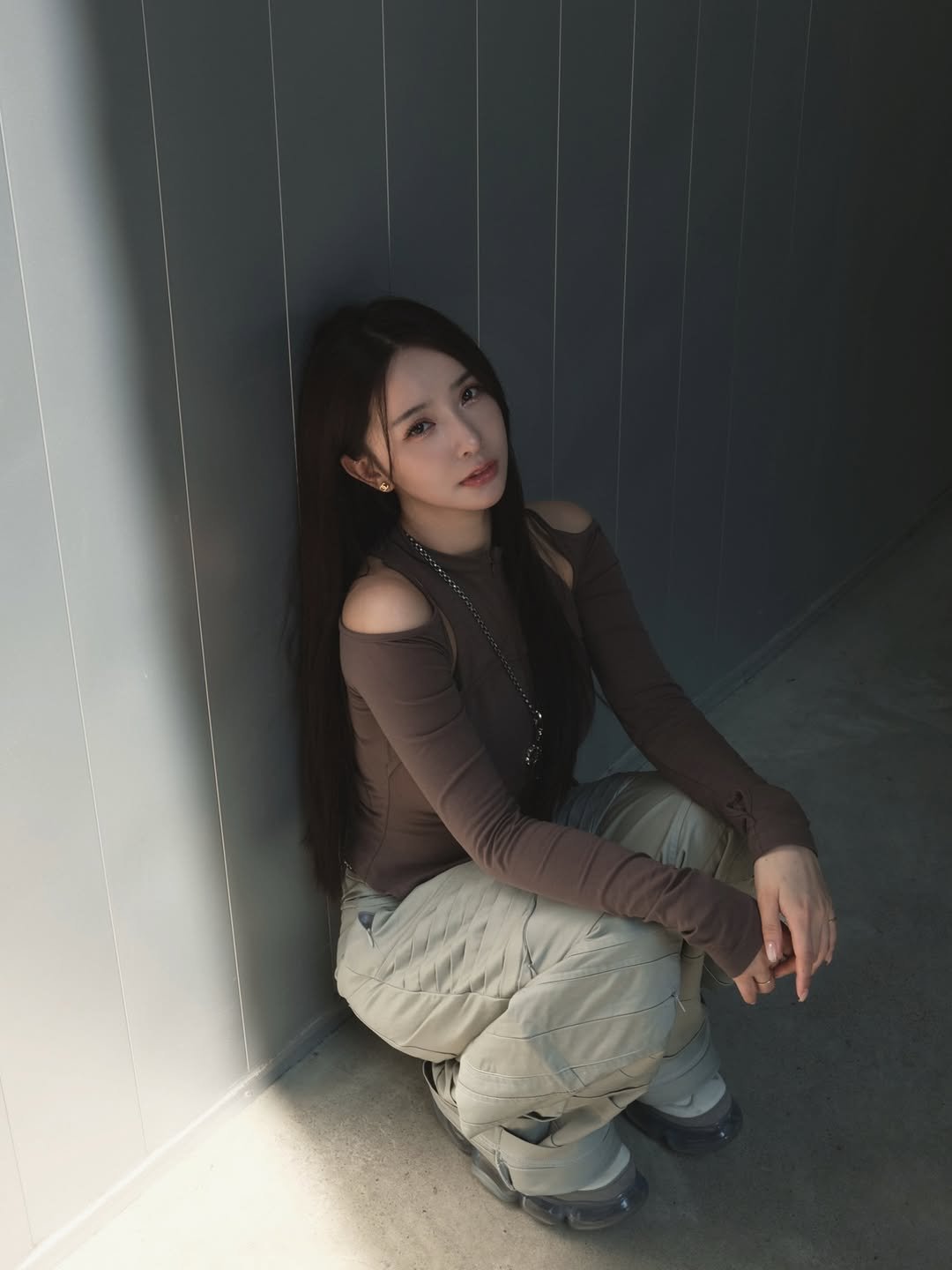 Photo shared by 禾羽 Kimi on April 10, 2026 tagging @bunnyhillconcept, and @flomwomen. May be an image of one or more people, hair and text.