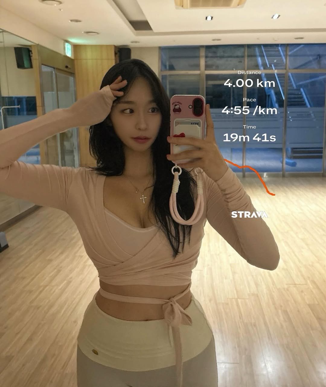 kimkkukku_vv 게시물 이미지: 여름같은 날씨✨❤️‍🔥
다음주는 운동 더 열심히 해야지💃❣️