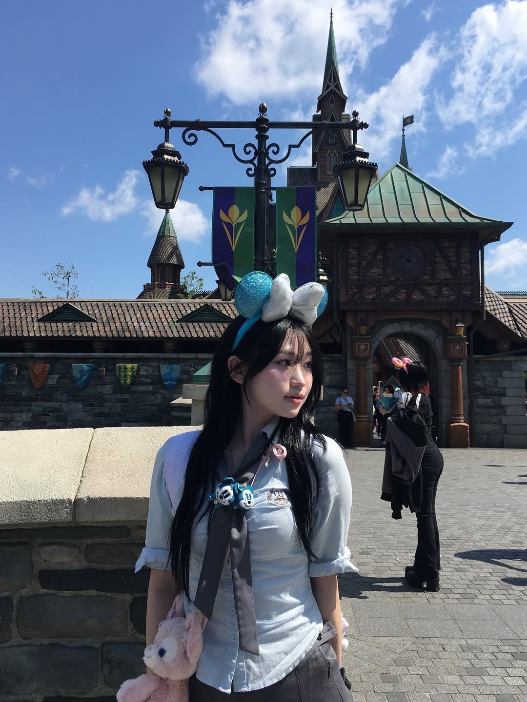 kimming0_0 게시물 이미지: 나 하늘색 입은 거 크나큰 결심이었다 🐭🩵