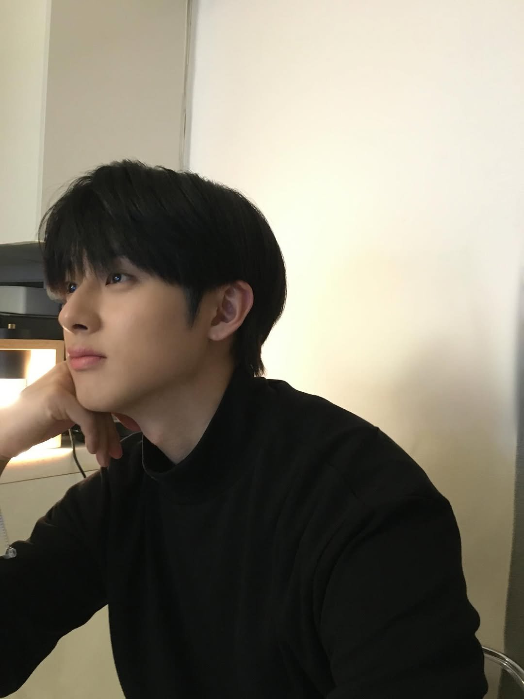 Photo by 김민규 / KIM MIN KYU on January 24, 2026. May be an image of one or more people, hair, turtleneck and text.