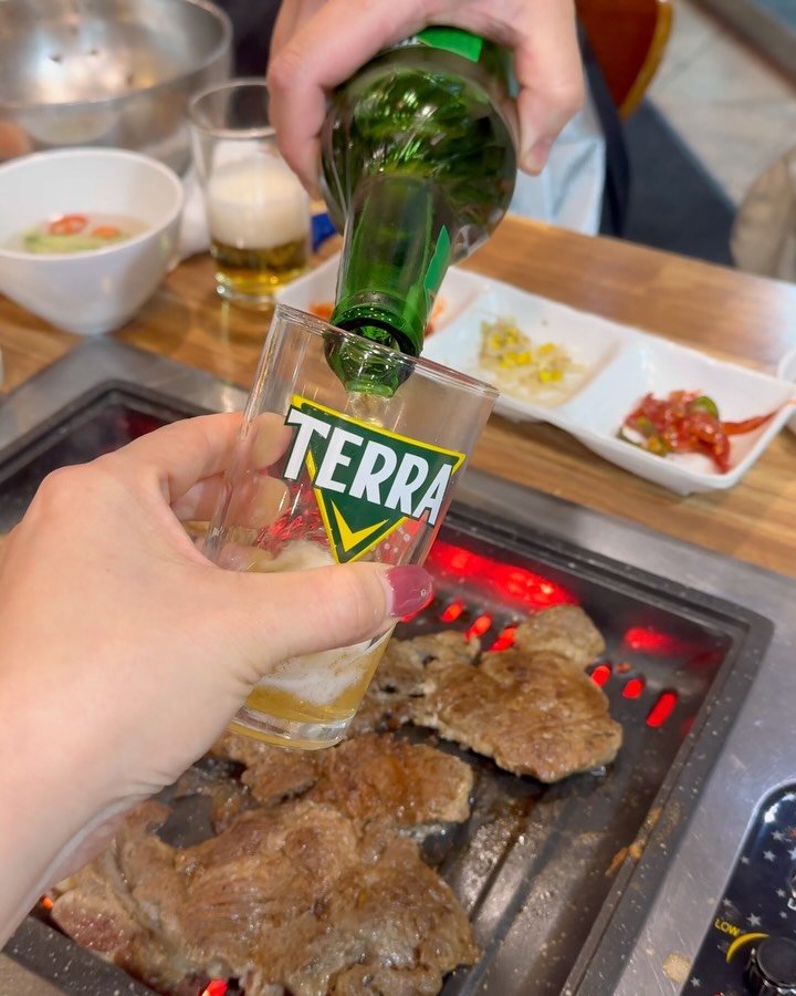 kimmm_nim 게시물 이미지: 후~ 원래 고깃집가면요~🥩

고기집 사장님이 흐뭇하실 정도의 많은 양을...