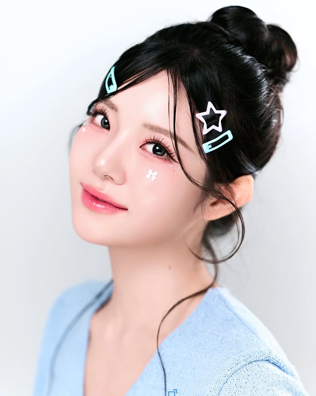 Photo shared by 김오후 ᴋɪᴍᴏʜʜᴜ on June 14, 2025 tagging @the_margot_pic, and @make.up_gyong.