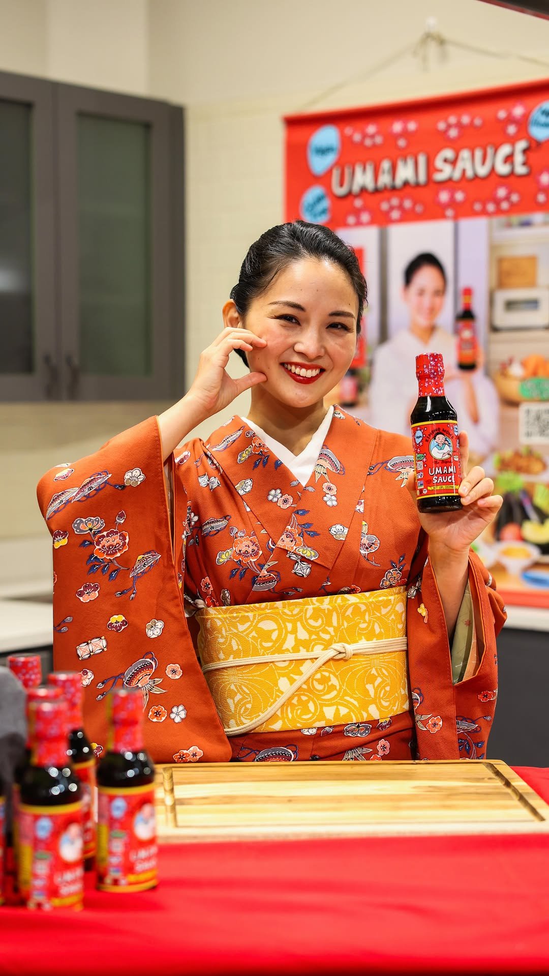 kimono_mom 게시물 이미지: Meet Moe Yamada aka @kimono_mom - Host of the...