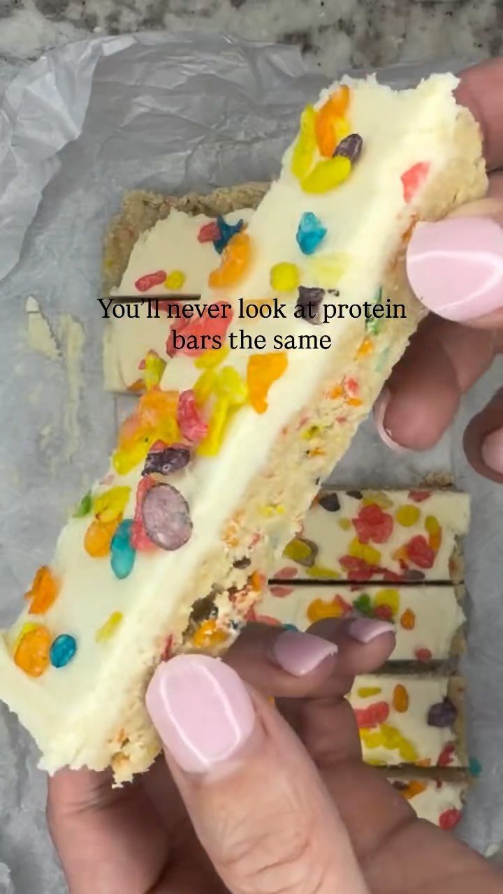 kimsproteinkitchen 게시물 이미지: Fruity Pebbles Protein bars

Recipe 👇 

Fruity...