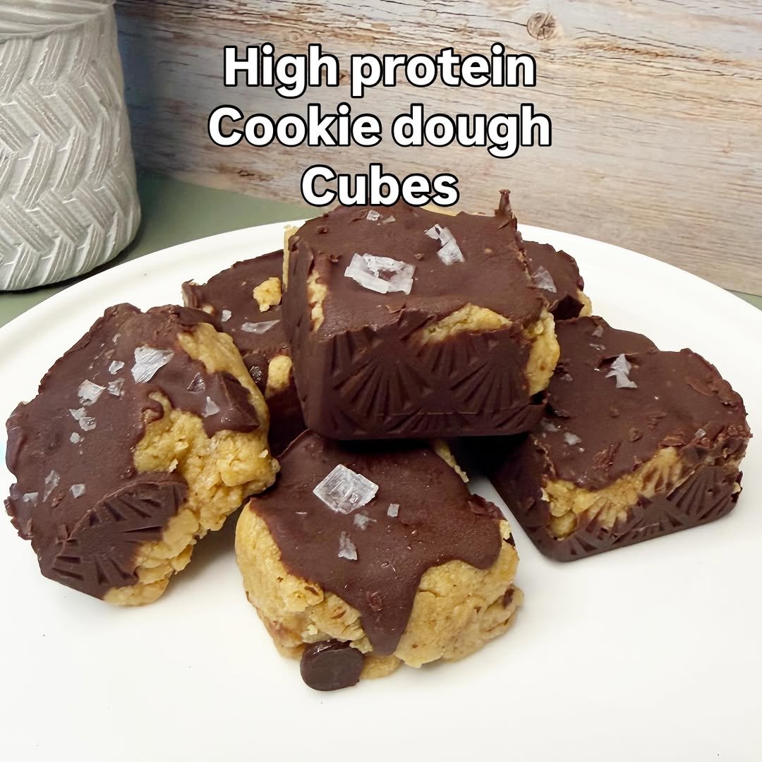 kimsproteinkitchen 게시물 이미지: Recipe 👇 

Cookie dough cubes

•. 1/4 cup...