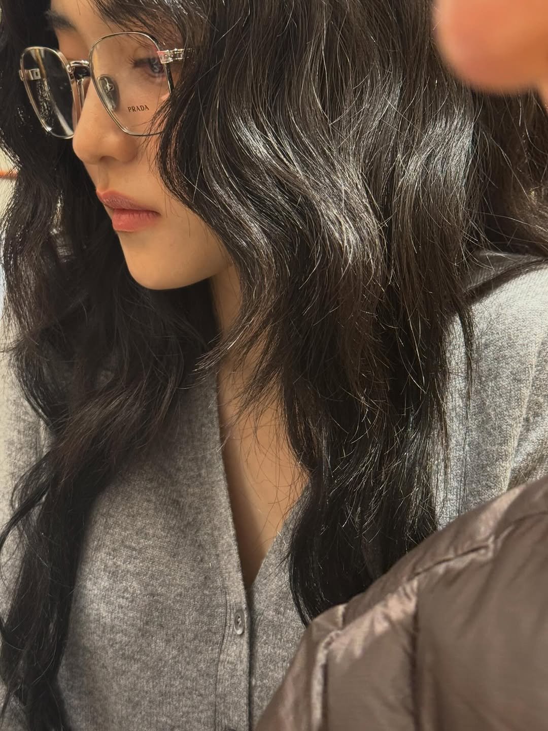 Photo by 김태리 on February 26, 2026. May be an image of one or more people, braids, eyeglasses and text.