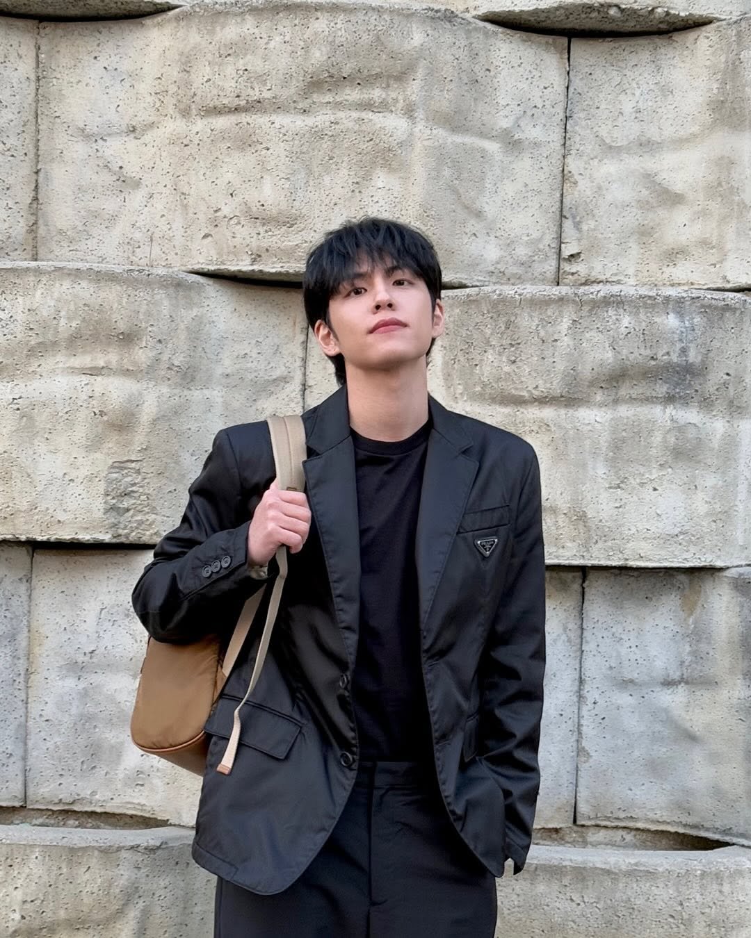 Photo shared by 김원필 on April 05, 2025 tagging @prada.