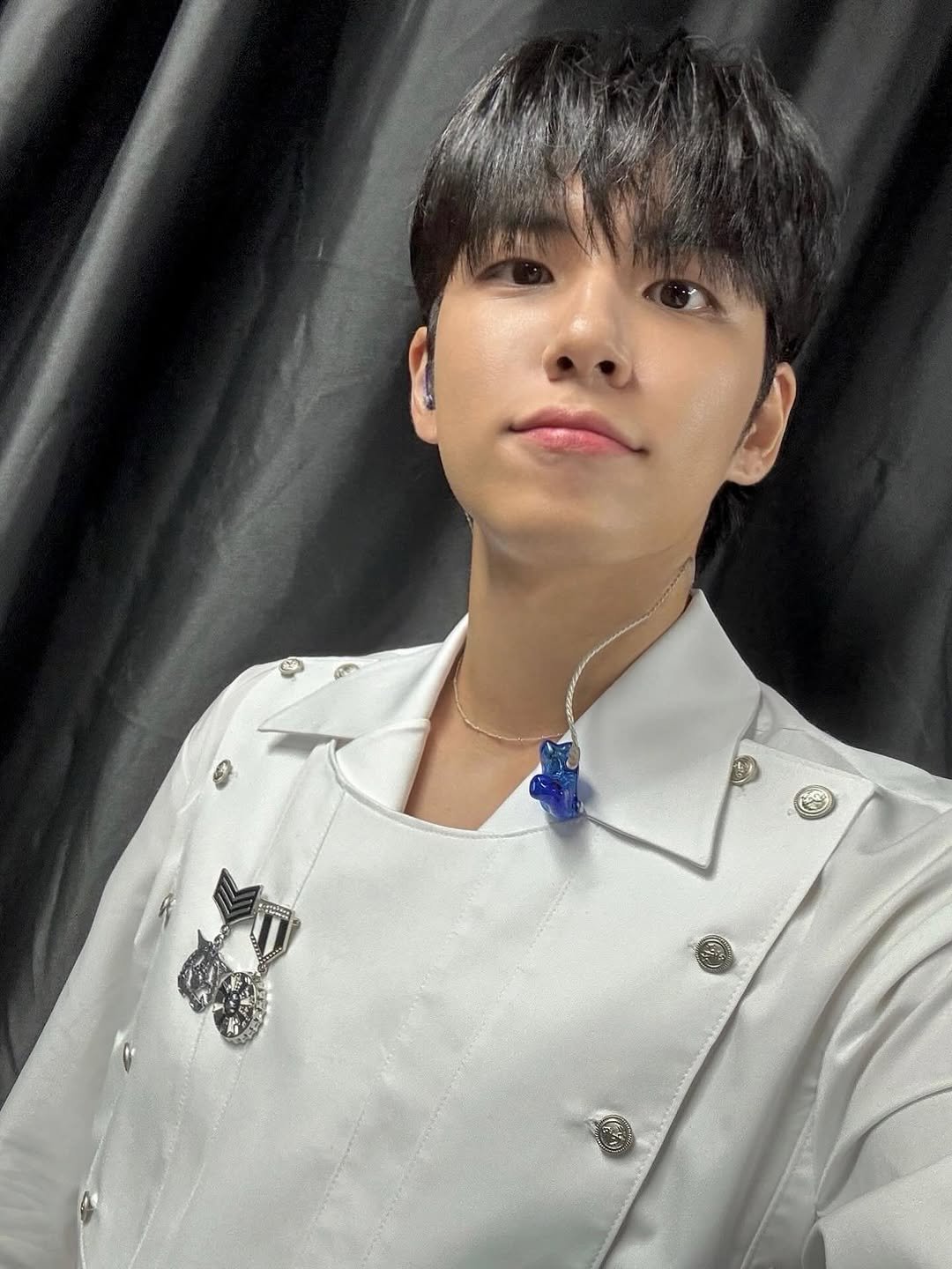 Photo by 김원필 on October 08, 2025. May be an image of 1 person and bangs.