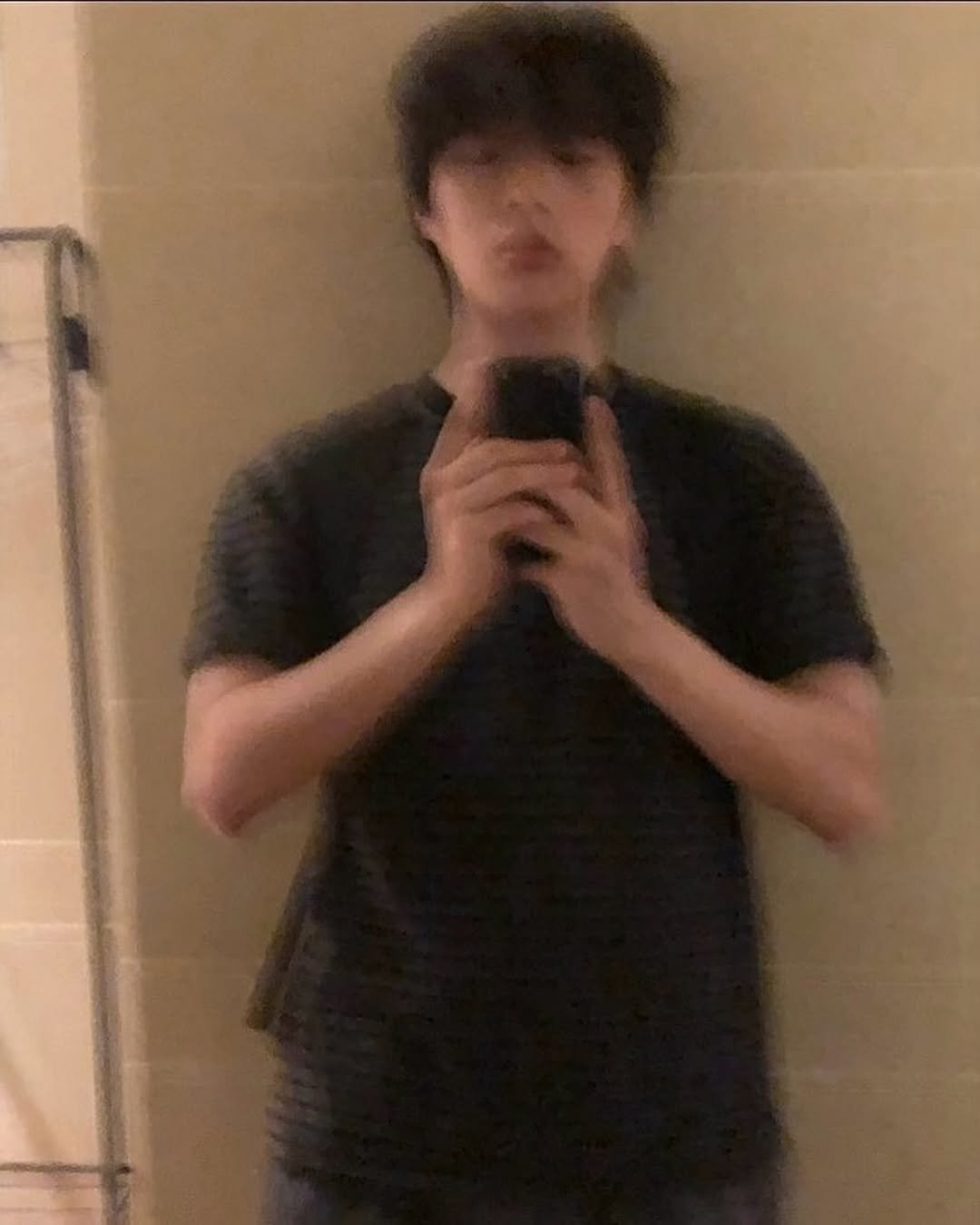 Photo shared by 정 한 on August 22, 2024 tagging @wooinji, and @siiiido_clothing.
