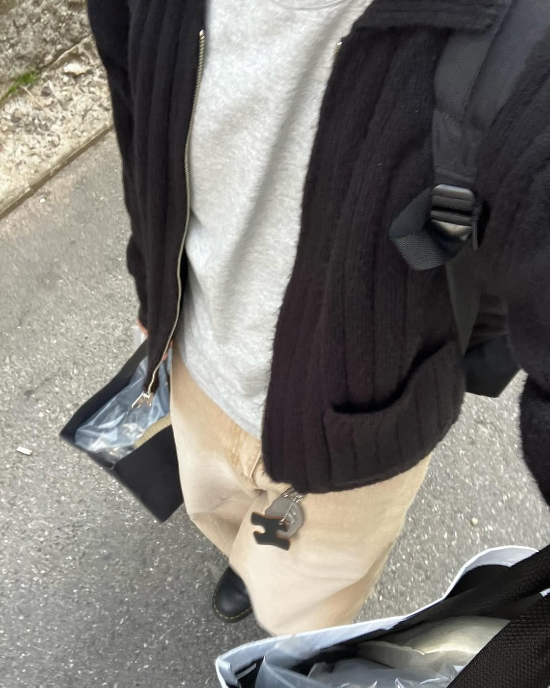 Photo shared by 정 한 on May 14, 2025 tagging @label_archive, @kream.co.kr, @divein.kr, and @idws_official.