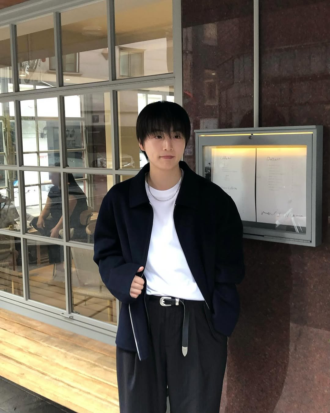 Photo shared by 정 한 on September 16, 2025 tagging @ourlegacy, @sandroparis, @coor_official, @kream.co.kr, @divein.kr, and @noci_seongsu. May be an image of 2 people, overcoat, duffle coat, turtleneck, parka and text.