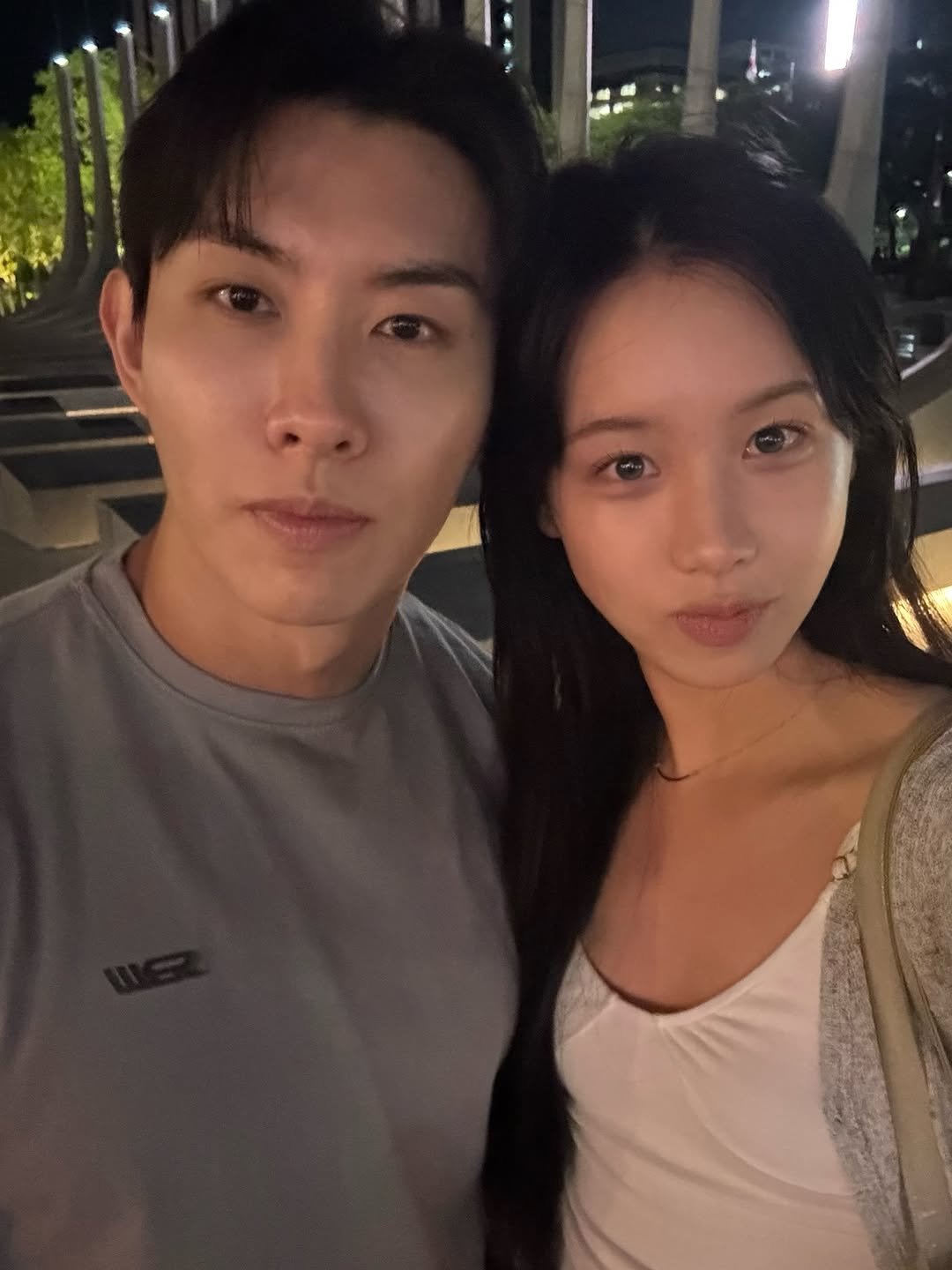 king__yujin 게시물 이미지: 밤공기가 생각보다 시원한 여름밤 데이트😄
우리가 지금 누리는 일상과 자유는 누군가...
