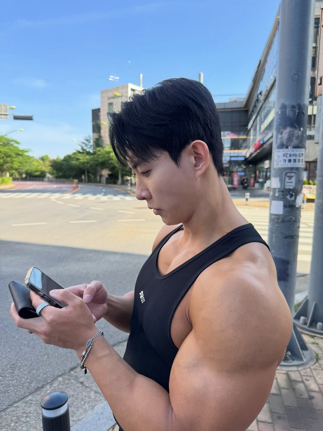 king__yujin 게시물 이미지: 평화로운 한 주 마무리
이제 피크위크 시작🔥
호텔엘리에나 예식에서 주는 떡 어디서...
