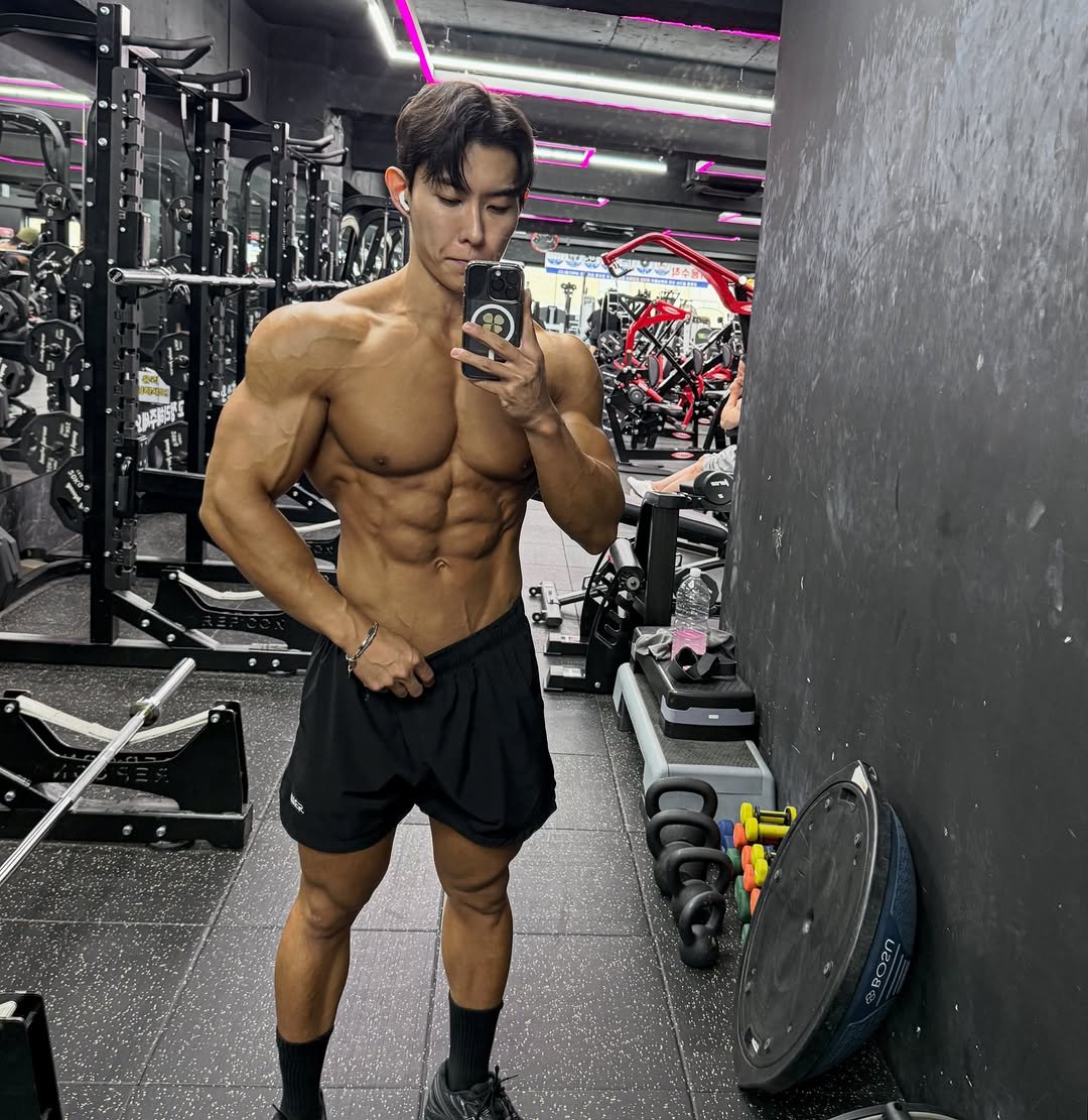king__yujin 게시물 이미지: 밴딩 마지막날 D-3 @asiagrandprix @ifbbprokorea 
진인사대천명🔥