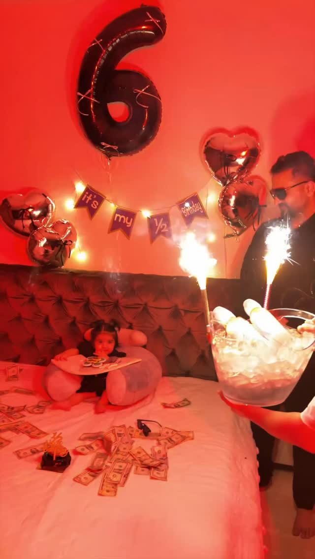 kirtisinghx3 게시물 이미지: Born to party, spoiled by daddy,
loved...
