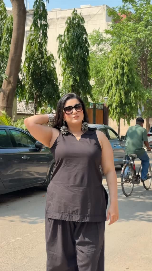 kirtisinghx3 게시물 이미지: Not overdressed, just well dressed in...