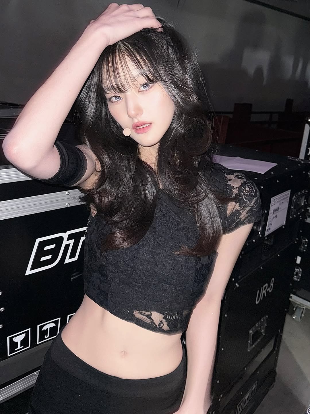 Photo by KISS OF LIFE on December 20, 2025. May be an image of one or more people, hair, top, bra and text that says '日 M 国国'.