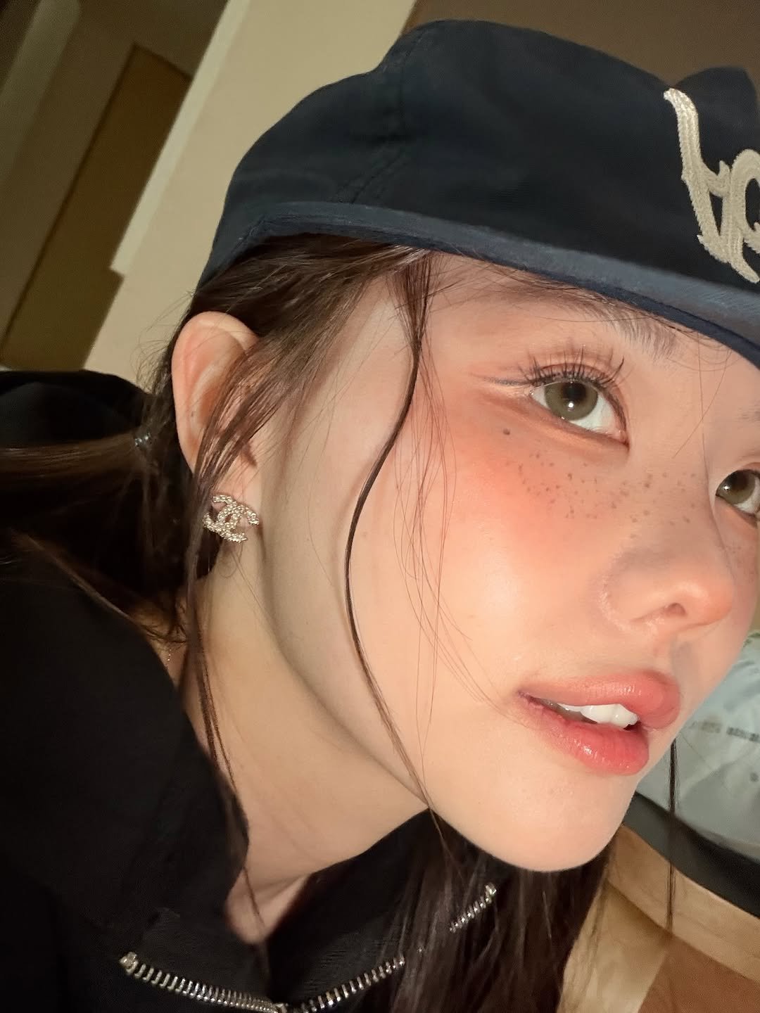 Photo by 홍영기 on December 16, 2025. May be a selfie of one or more people, hair, hat and text.