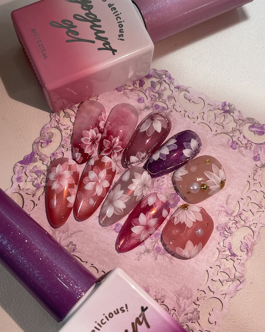 kj___nail 게시물 이미지: 플라워 네일 🌸

더 연습하고 손에 올려야지☁️