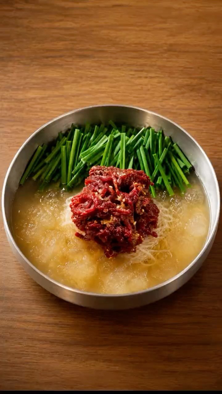 kjsunn_n 게시물 이미지: #광고 부추 육회냉면 Naengmyeon with Beef Tartare and...