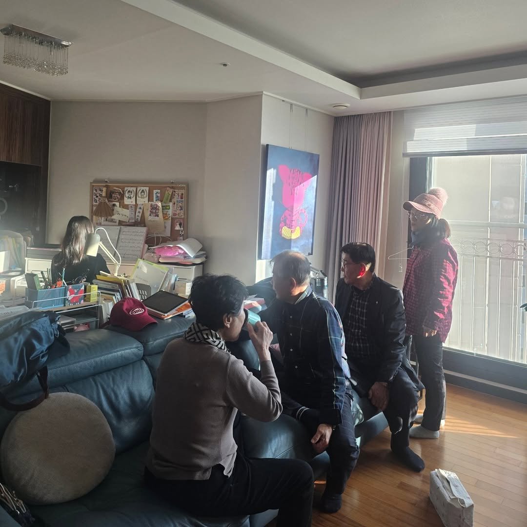 Photo by 김경아 kim kyoung ah on December 20, 2025. May be an image of television, screen, camcorder and text.